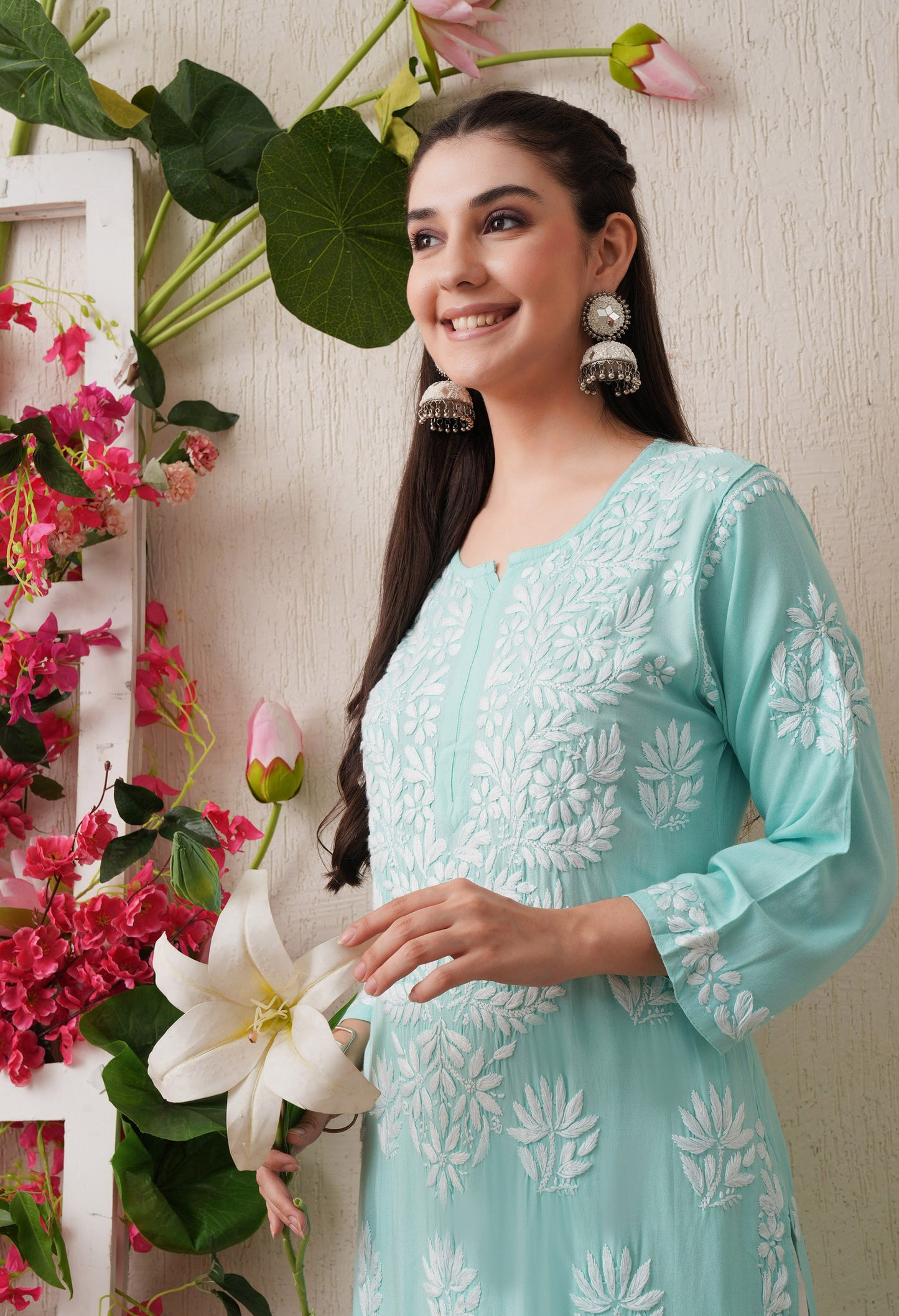 Bottle Green Hand-Embroidered Rayon Chikankari Straight Kurta
