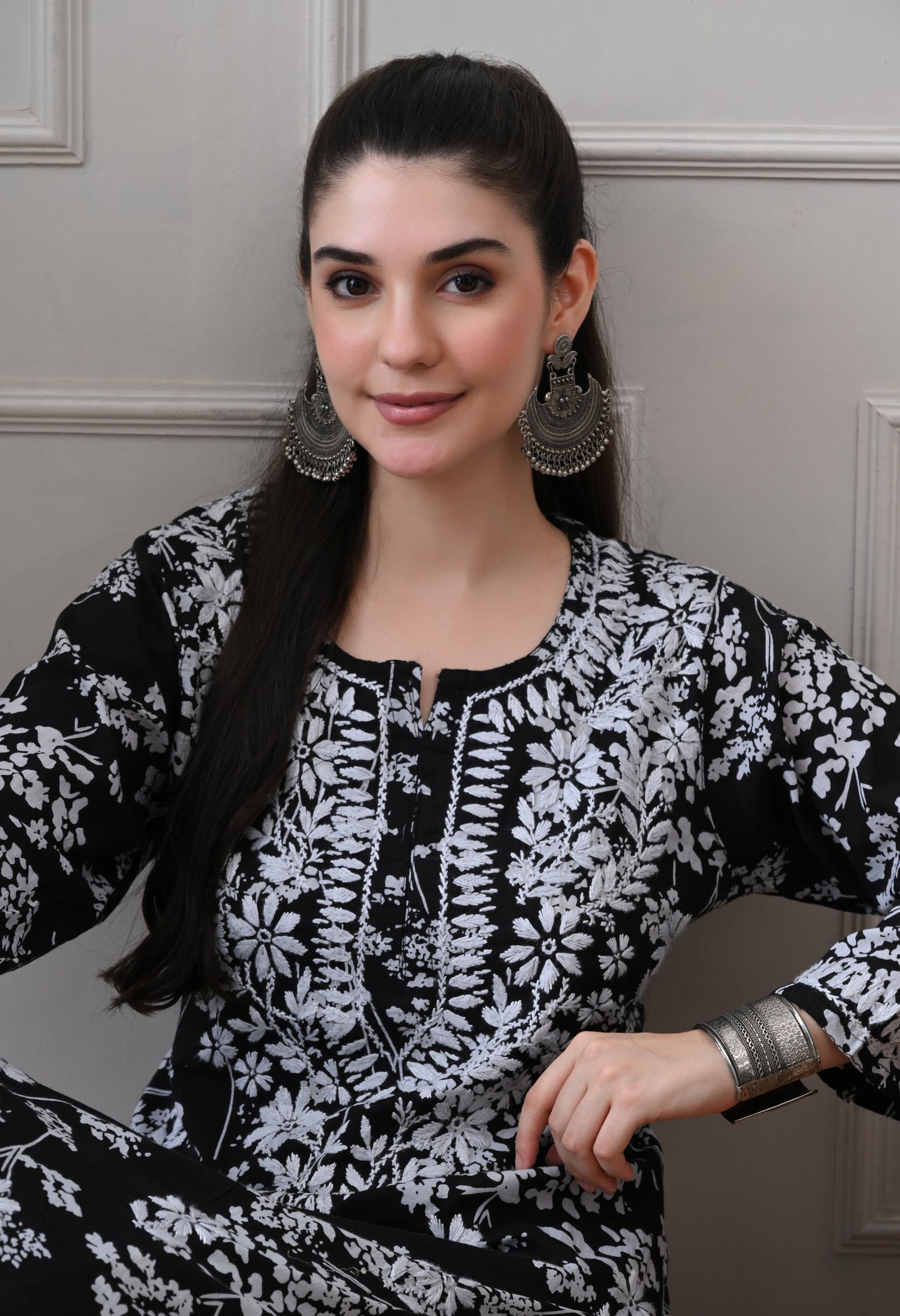 Hand Embroidered Chikankari Mulmul Plazo Set – Floral Delight Black