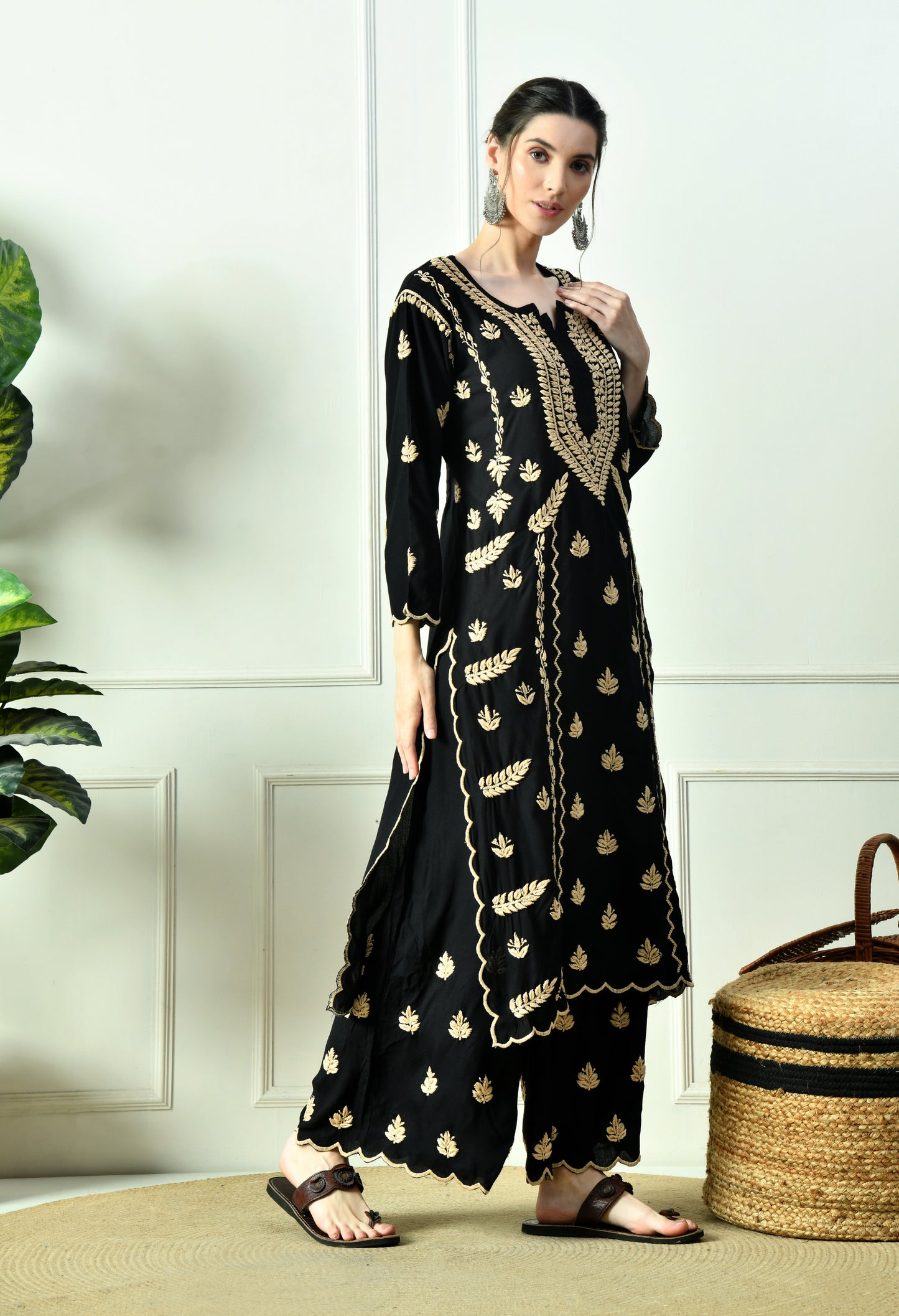 Black Beauty Vibrant Chikankari Set- Brown
