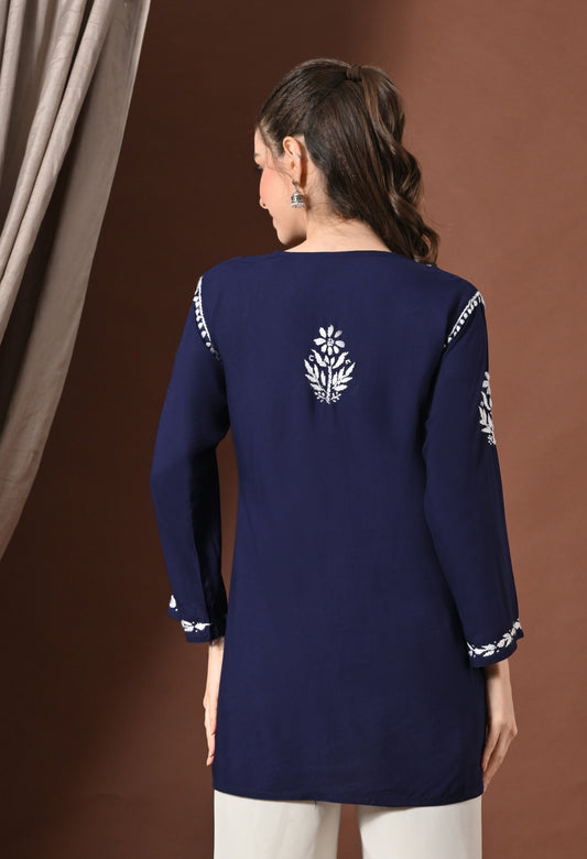 Lucknowi Chikankari Short Kurta in Rayon – Black & White Floral Embroidery