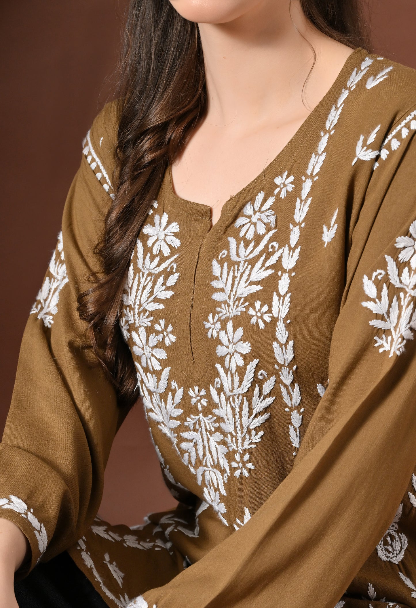 Lucknowi Chikankari Short Kurta in Rayon – Taupe
