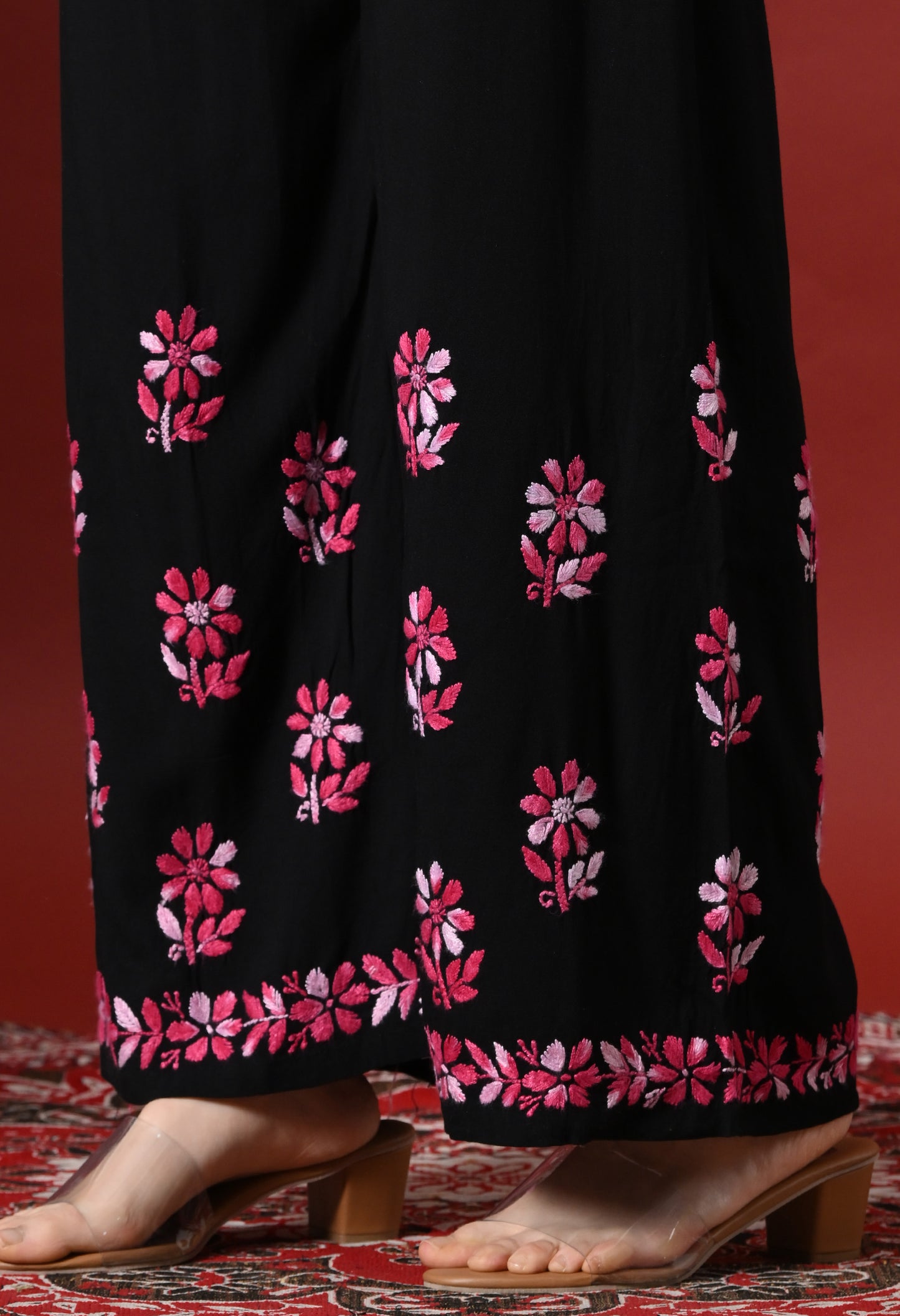 Syrish Elegance Handcrafted Rayon Chikankari Set-Pink