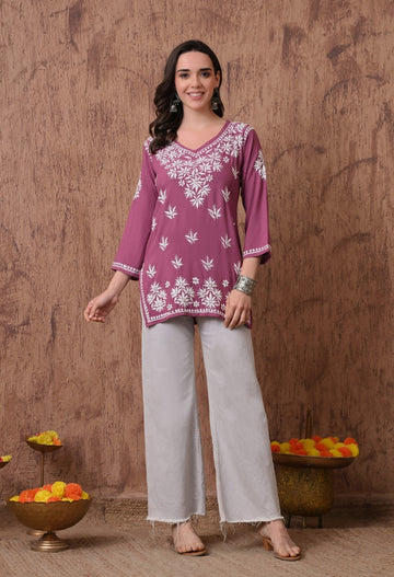 Onion Pink Elegant Hand-Embroidered Chikankari Floral Lucknowi Kurti