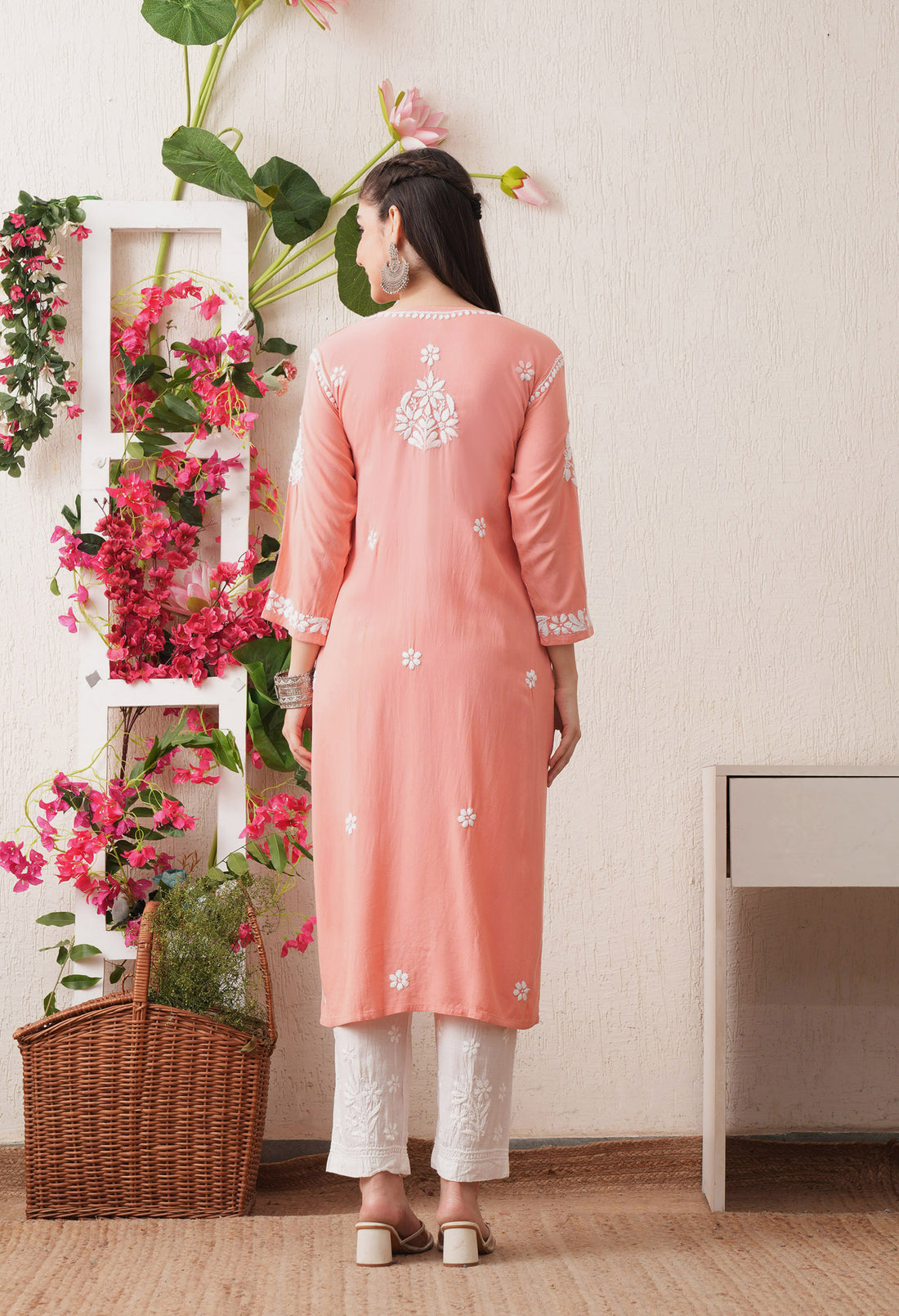 Hand-Embroidered Rayon Chikankari Straight Kurta – Peach & White