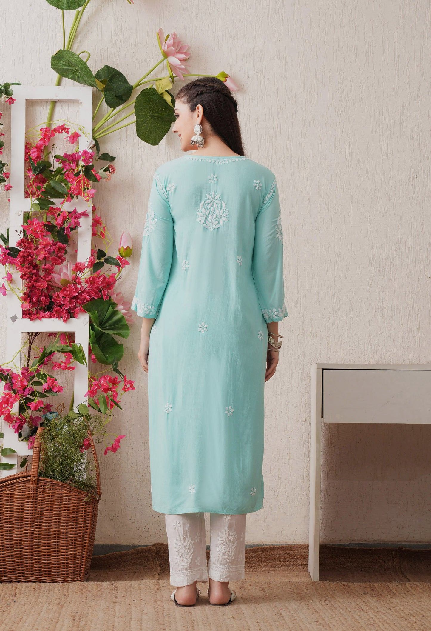 Bottle Green Hand-Embroidered Rayon Chikankari Straight Kurta