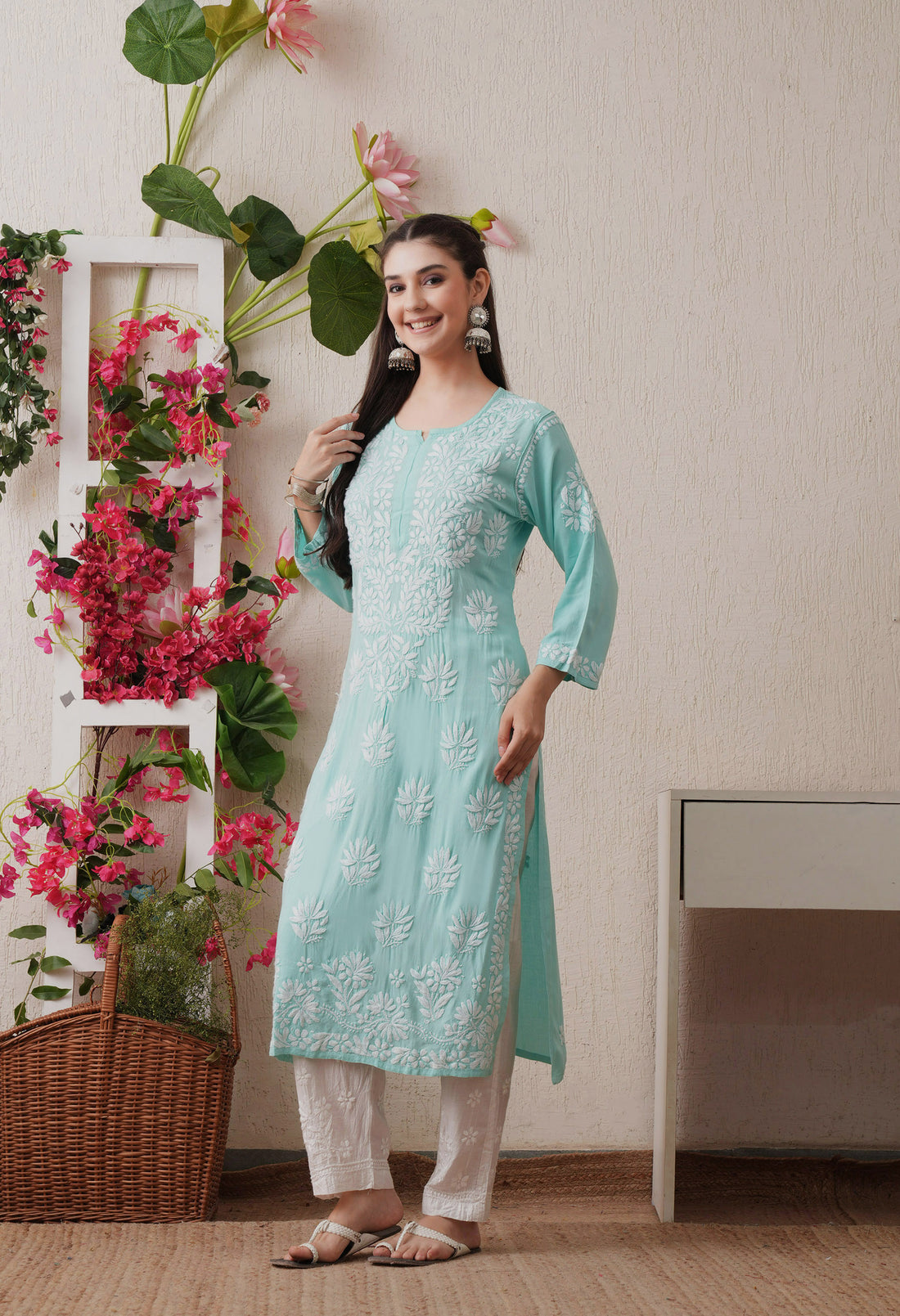 Bottle Green Hand-Embroidered Rayon Chikankari Straight Kurta