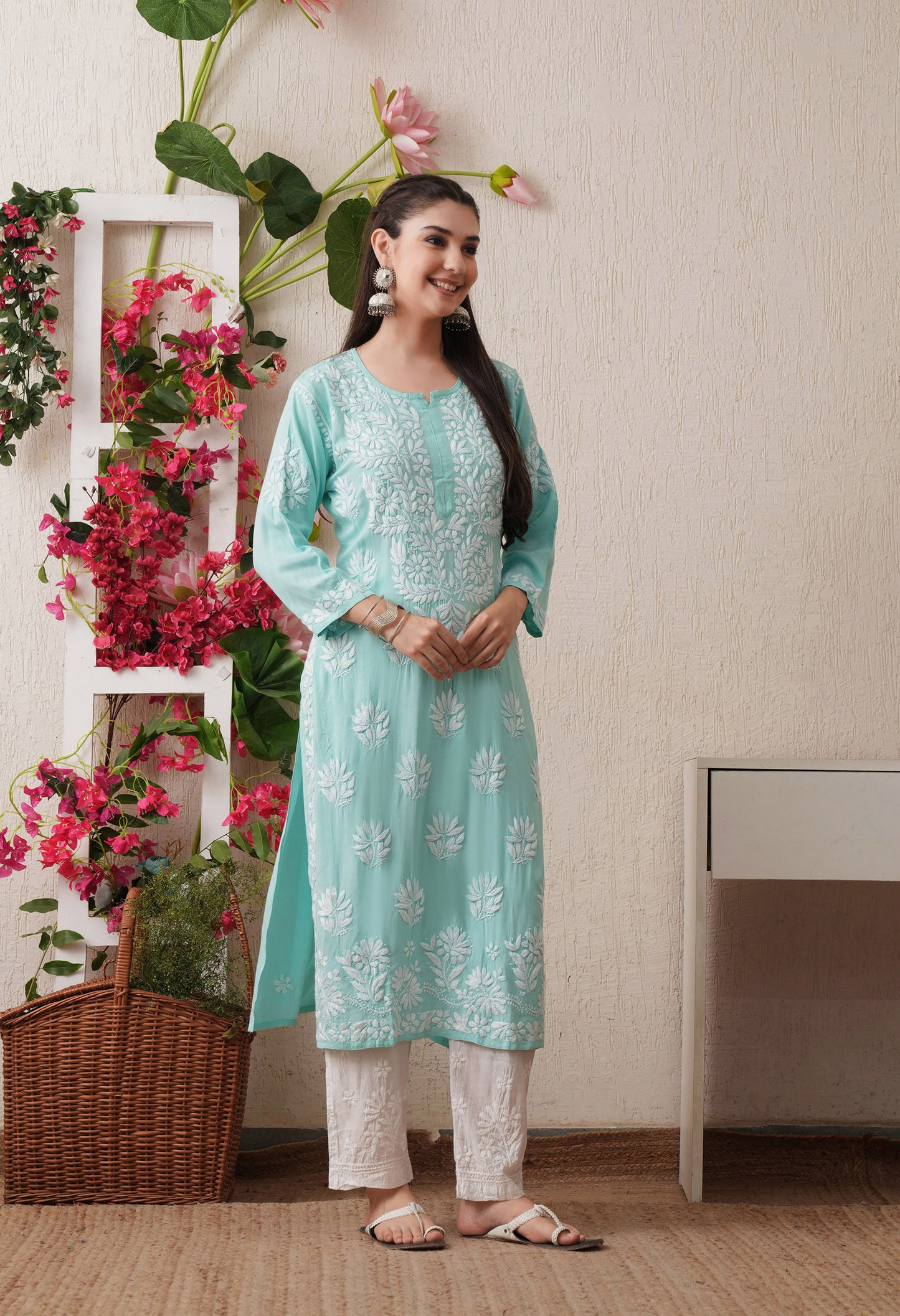 Bottle Green Hand-Embroidered Rayon Chikankari Straight Kurta