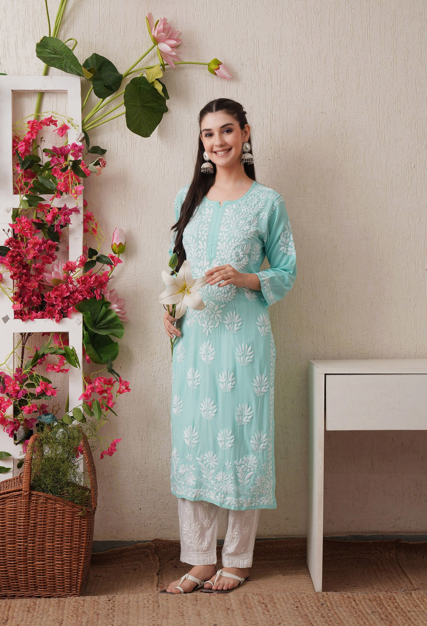 Bottle Green Hand-Embroidered Rayon Chikankari Straight Kurta