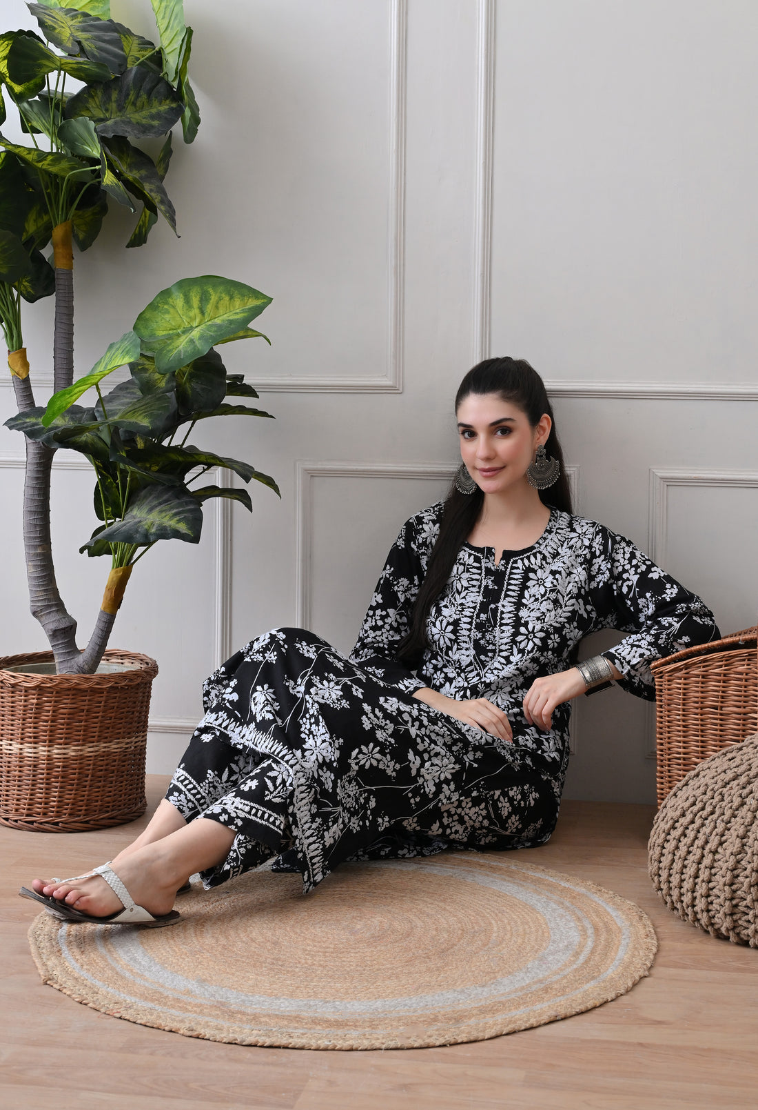 Hand Embroidered Chikankari Mulmul Plazo Set – Floral Delight Black