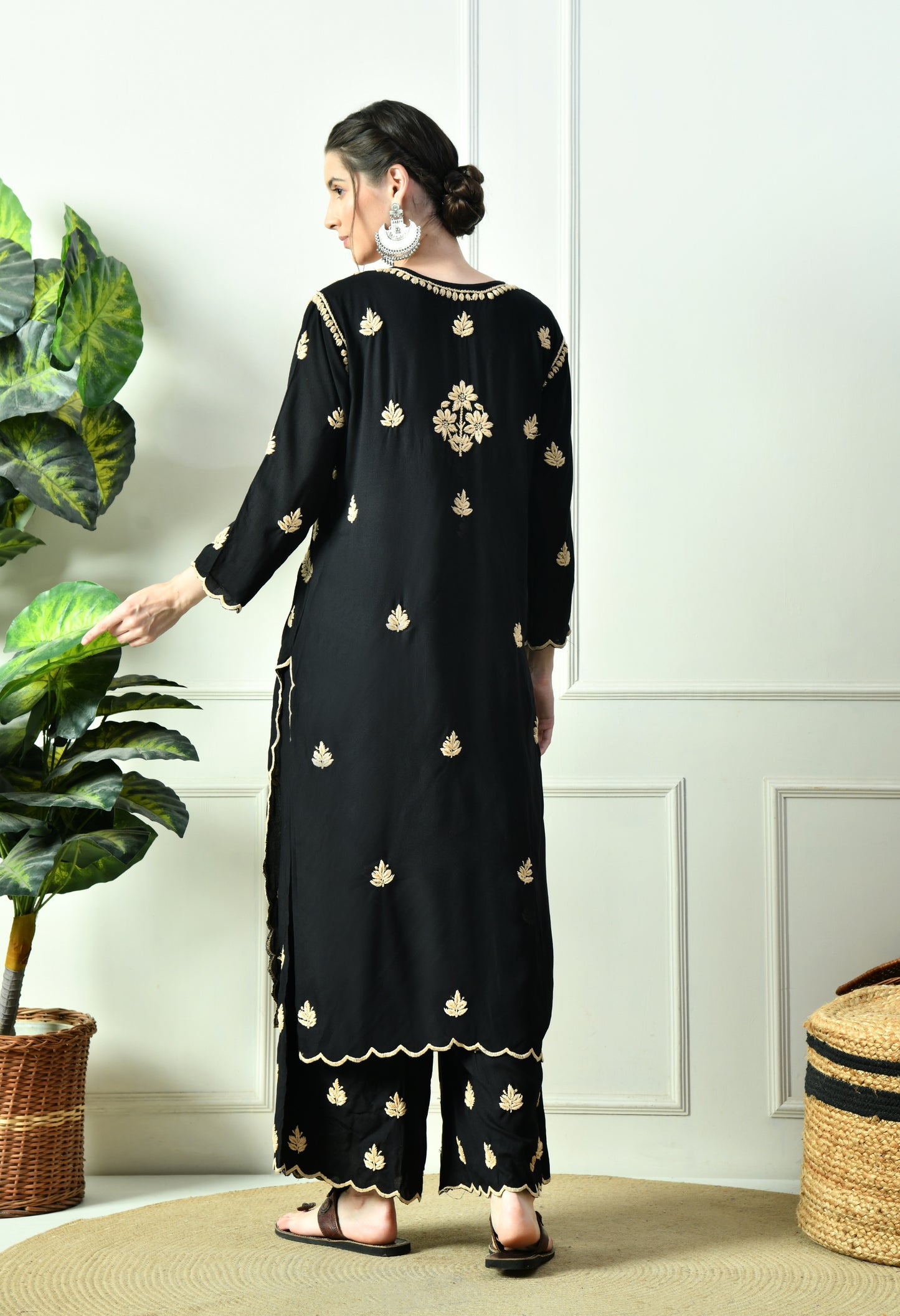 Black Beauty Vibrant Chikankari Set- Brown