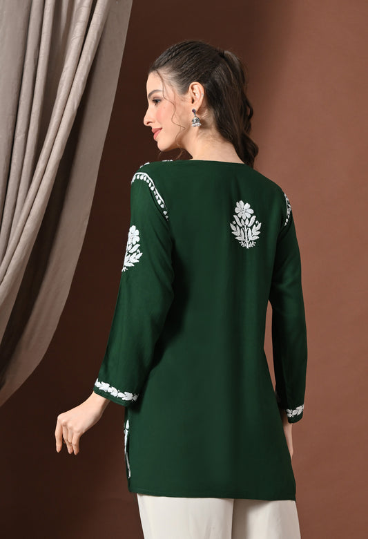 Lucknowi Chikankari Short Kurta in Rayon – Dark Green