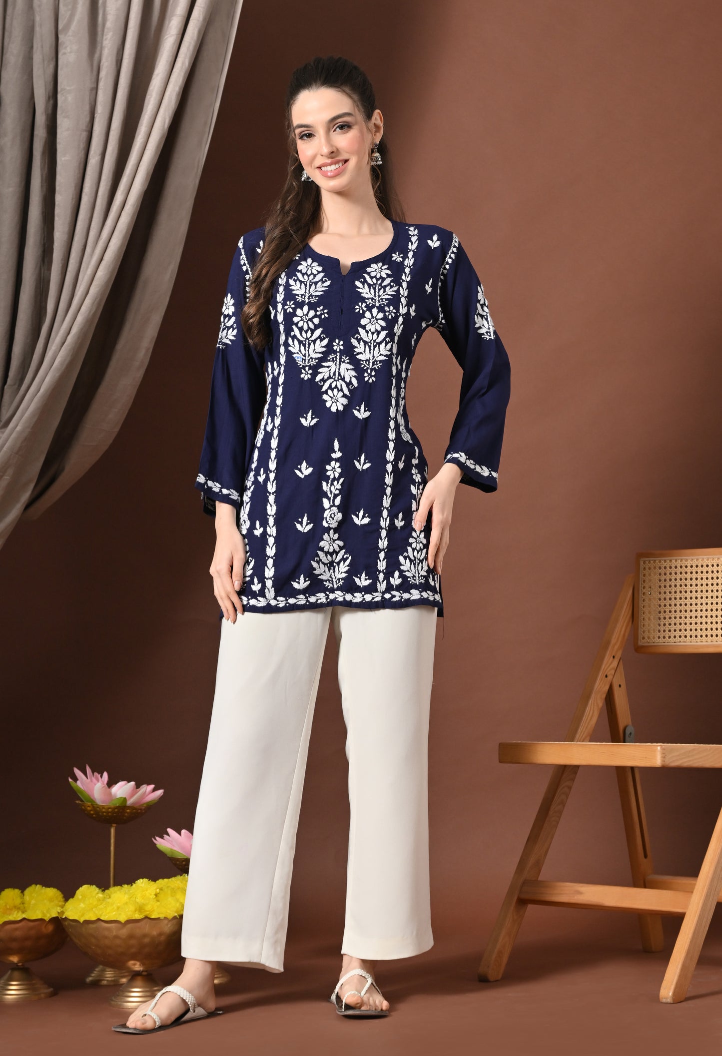 Lucknowi Chikankari Short Kurta in Rayon – Black & White Floral Embroidery