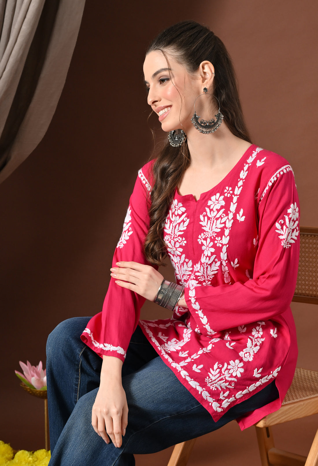 Lucknowi Chikankari Short Kurta in Rayon – Pink and white