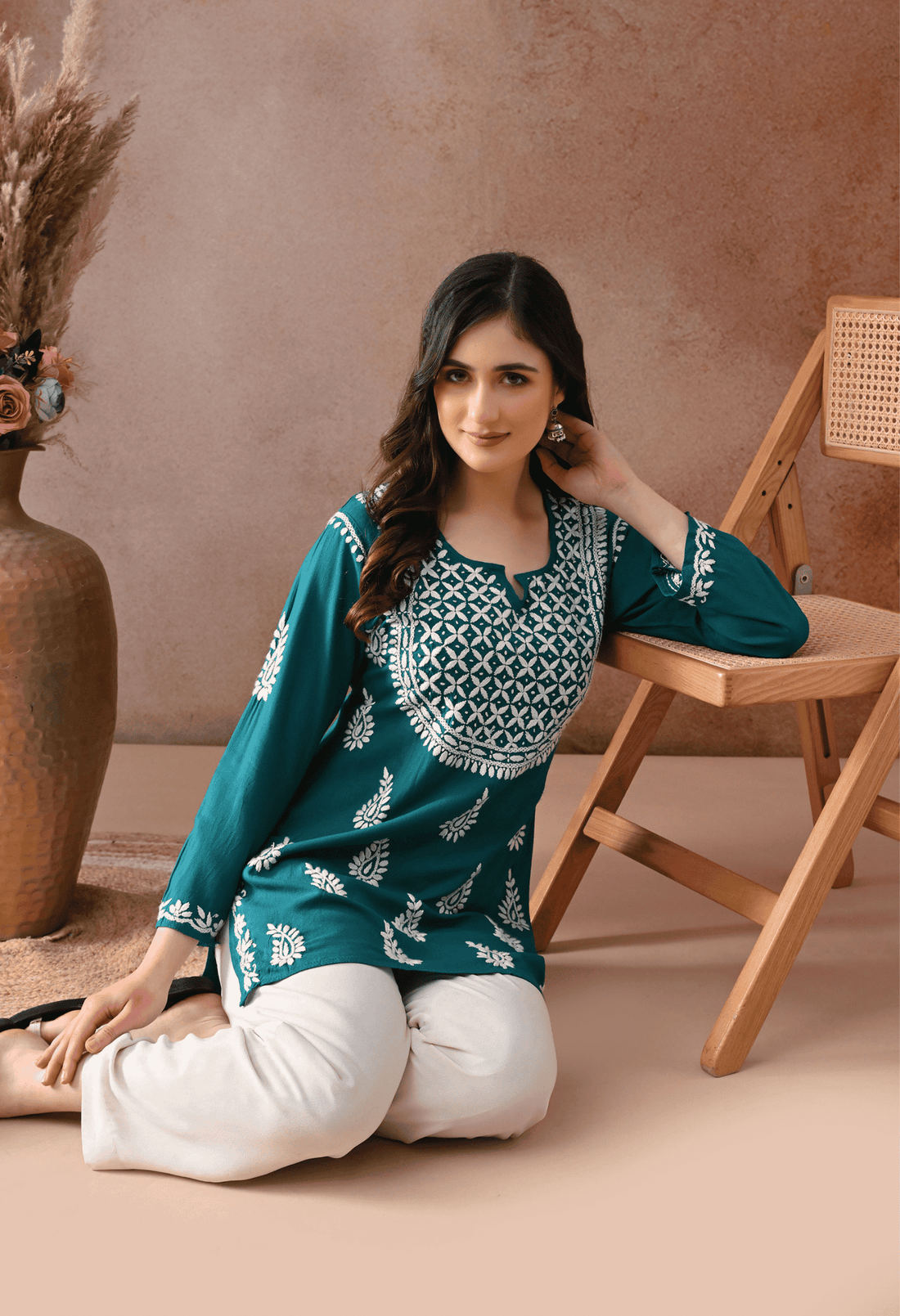 Teal Hand-Embroidered Chikankari Rayon Short Kurta