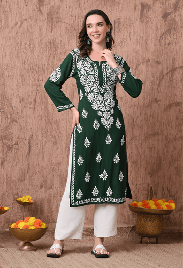 Women Green Hand Embroidered Chikankari Rayon Straight Kurta