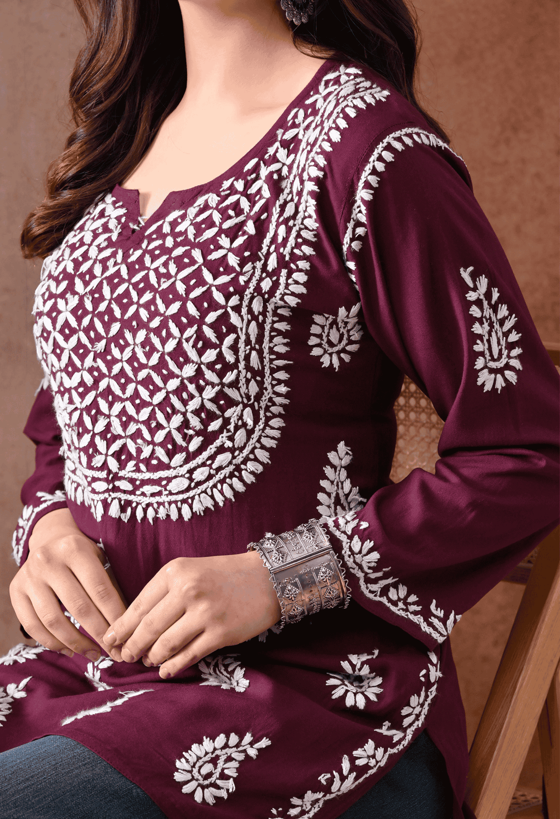 Teal Hand-Embroidered Chikankari Rayon Short Kurta