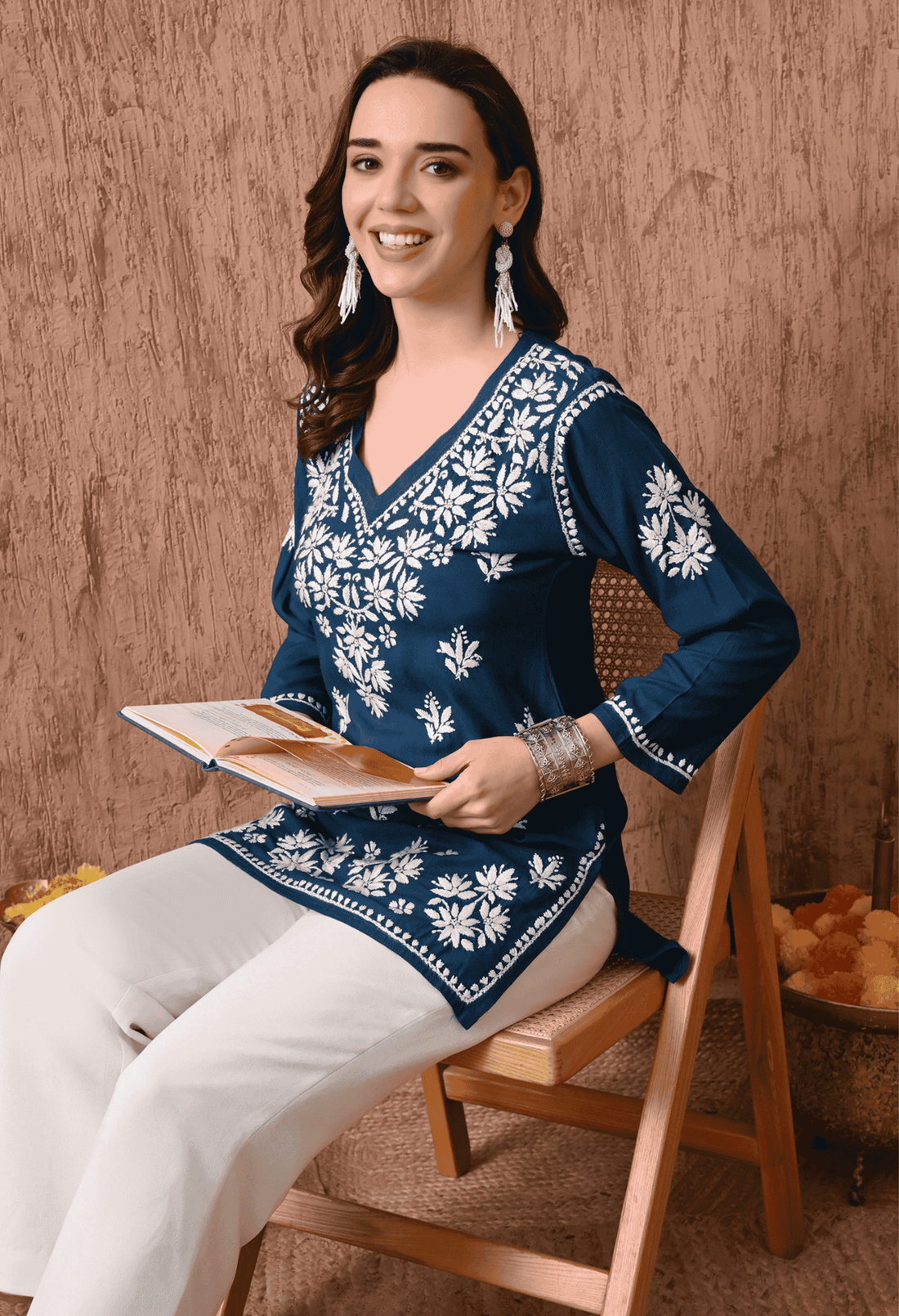 Teal Elegant Hand-Embroidered Chikankari Floral Lucknowi Kurti
